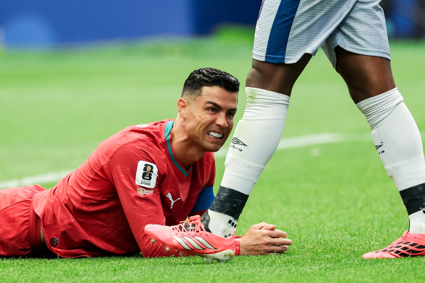 Partido de fútbol durante la primera ronda del Mundial 2026