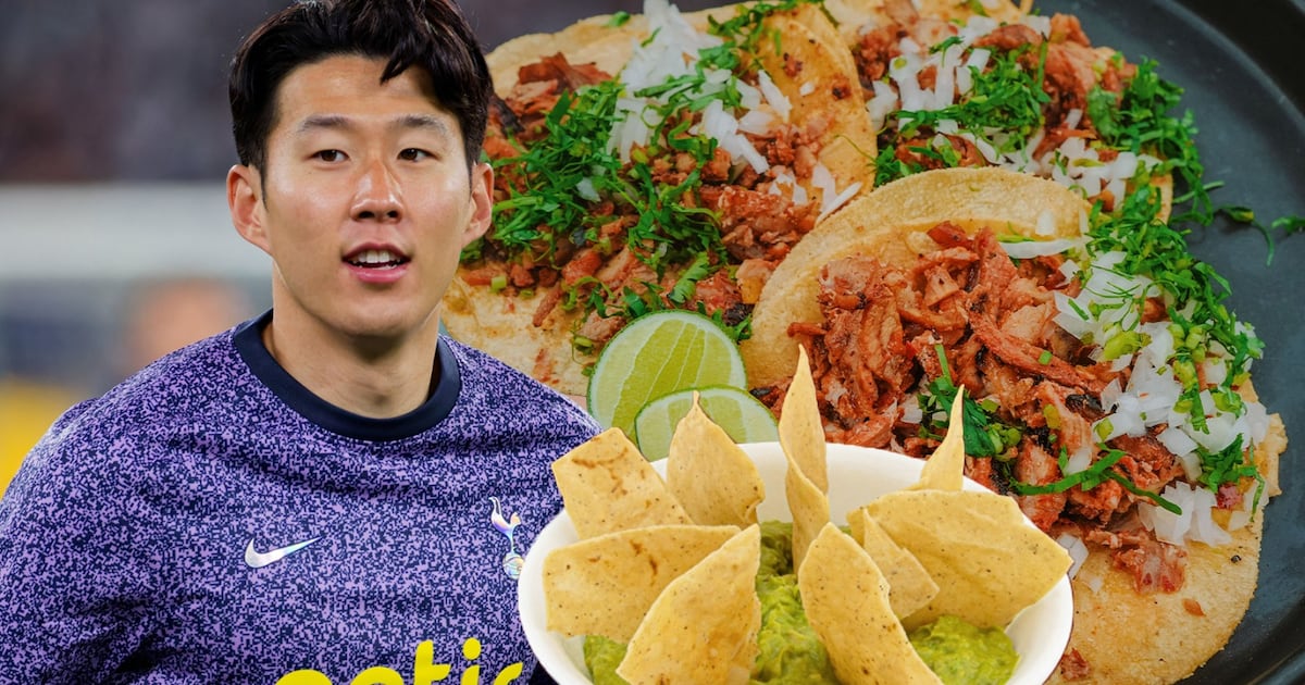 Tacos al pastor servidos en Tomate Taquería, restaurante en Los Ángeles